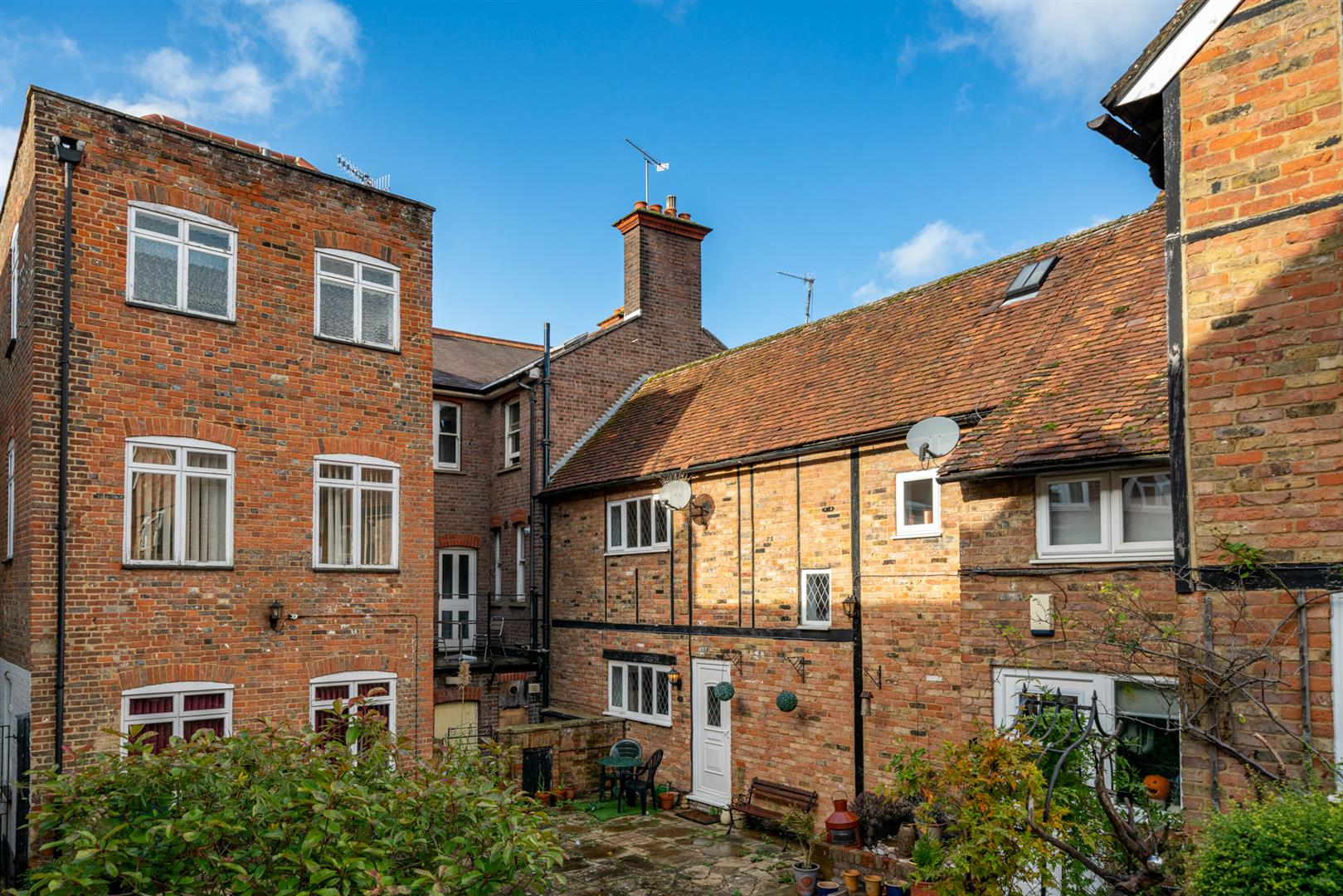 Sun Square, Old Town, Hemel Hempstead Squire Estates